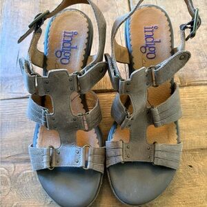 Indigo Women's Gray Suede Strappy Wedge Sandals